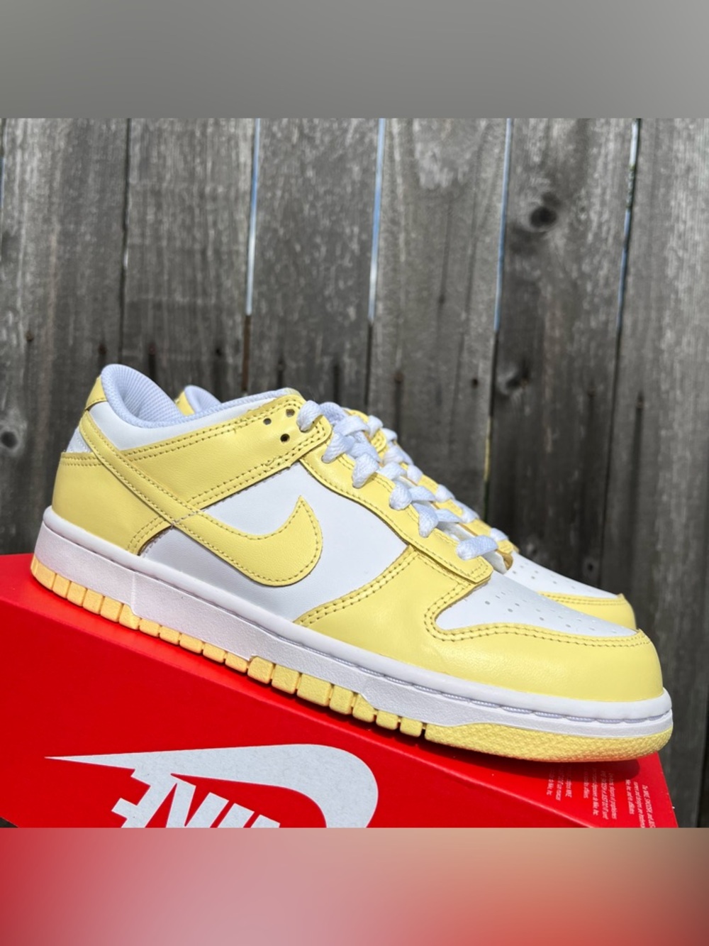 Nike dunk low yellow size 7y
